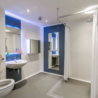 Platinum En Suite - Image 7